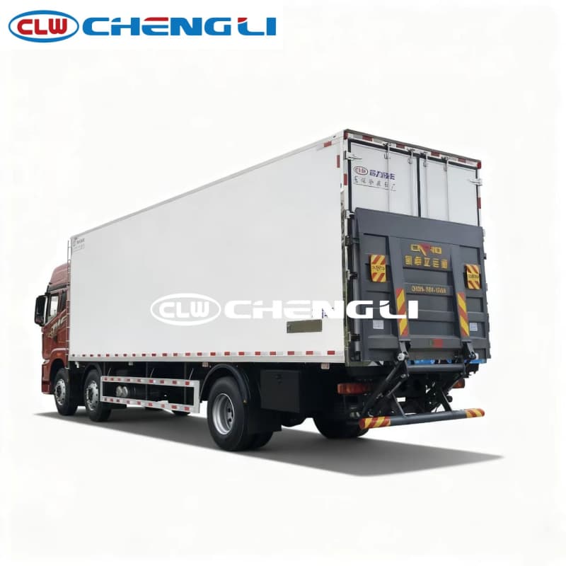 6x2 Refrigerated Truck