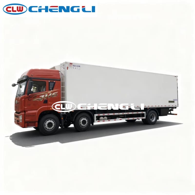 6x2 Refrigerated Truck