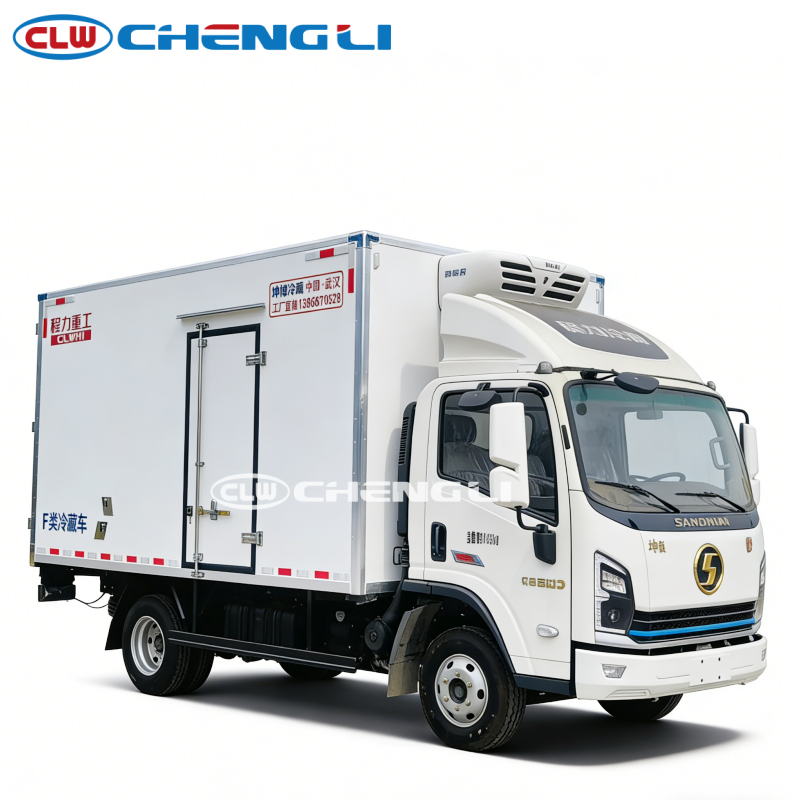 4X2 Shacman Refrigerated Truck