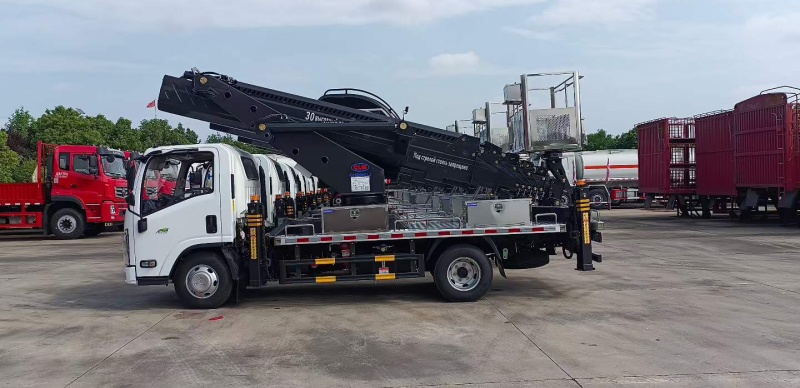 Why the ISUZU Aerial Work Platform Truck Was Selected?